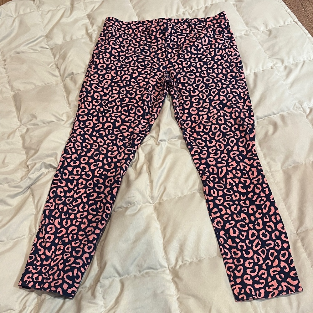 Old Navy size 6 Pixie Ankle Pants Pink and Navy Leopard Print 2084